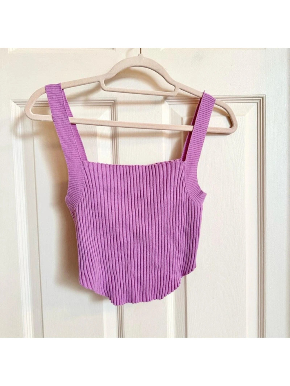 Pink Kendall and Kylie crop top